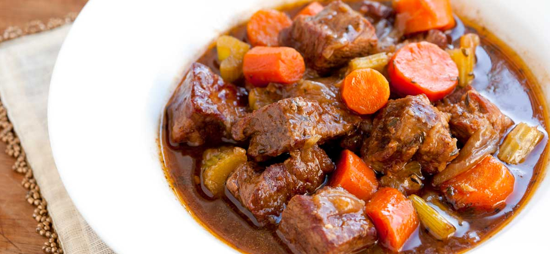 Говядина тушеная с овощами
