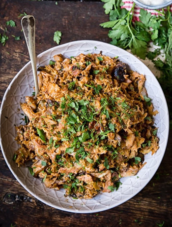 Тушеная капуста с грибами
